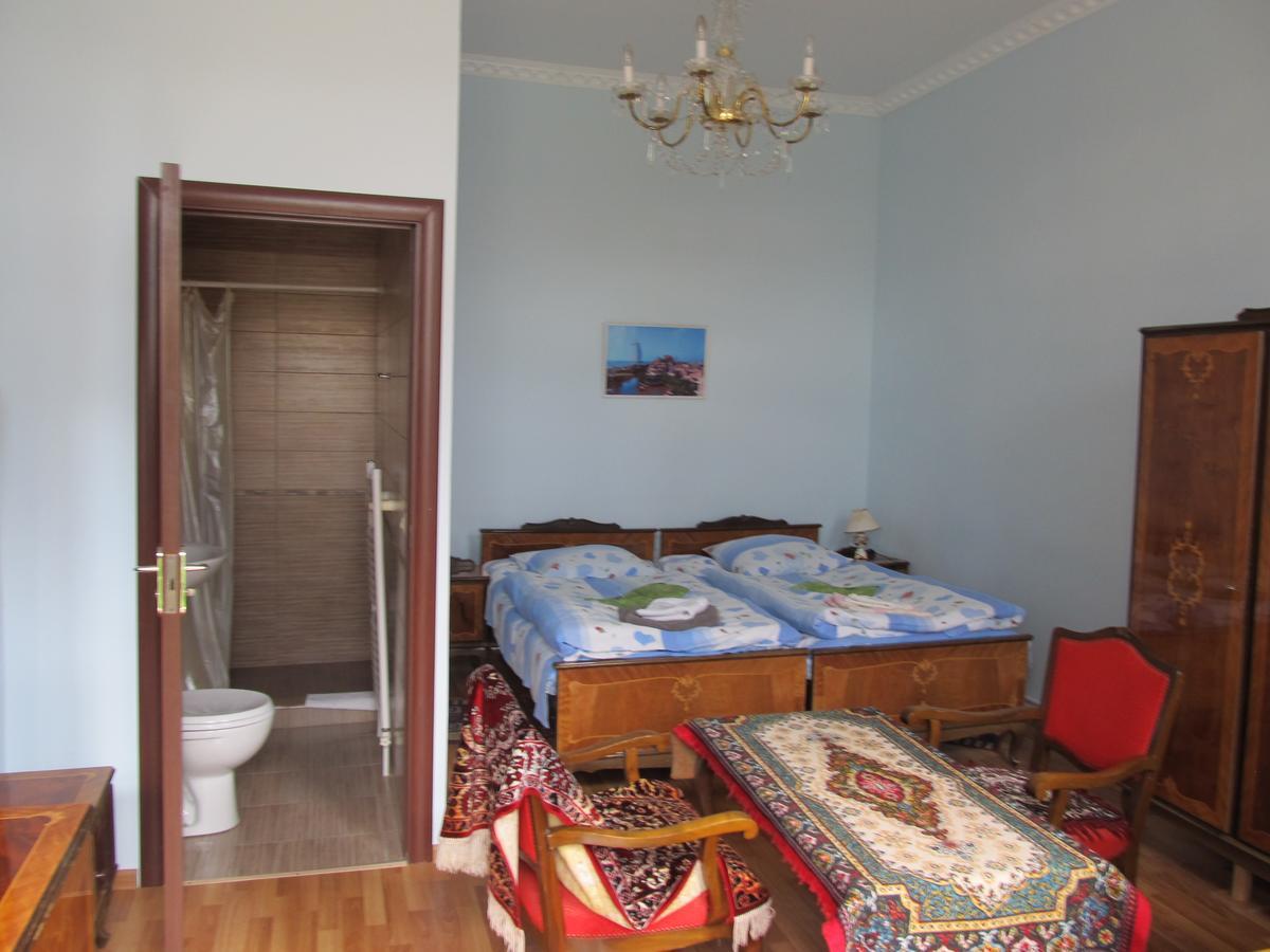 Artush & Raisa B&B Ghiumri Exterior foto